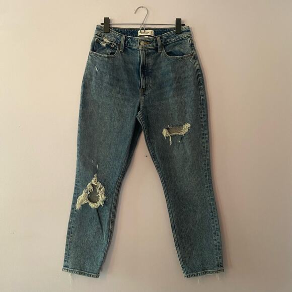Abercrombie & Fitch Women's size 6 / 28 High Rise Mom Jeans Curve Love Straight - Picture 1 of 11